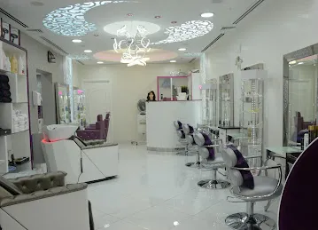 Gloss & Glitter Ladies Beauty Salon