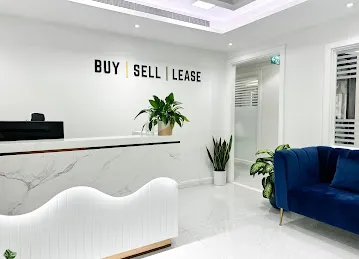 Gold Coast Real Estate Broker