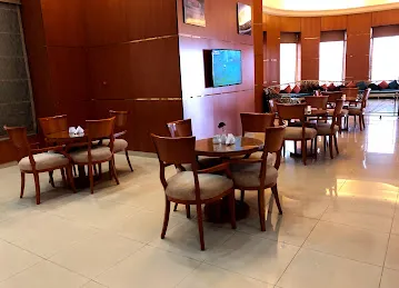 Golden Diamond Cafe