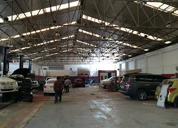 Golden Palace Auto Repair Workshop