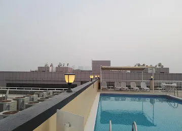 Golden Sands 7