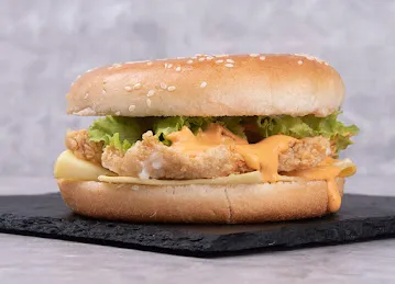 GOLDEN SPANISH CAFETERIA كافيتيريا جولدن سبانيش