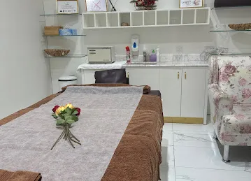 Grand Flora Beauty Salon & Spa - West Zone Mall Mizhar 2