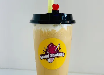 Grand shakery