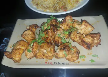 Green leaves restaurant &cafe