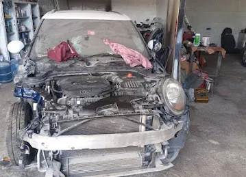 Green Shine auto repairing workshop