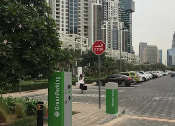GreenParking Car Park Bay Avenue P 4
