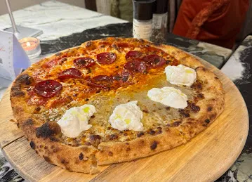 Gudee Pizza & Cafe