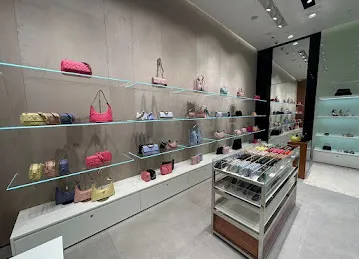 GUESS ACCESSORIES - Mirdiff City Center