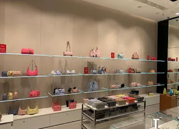 GUESS ACCESSORIES - Mirdiff City Center
