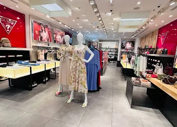 GUESS JEANS - Al Wahda Mall