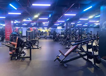 Gym personal trainer/ مدرب شخصي