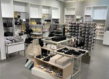 H&M