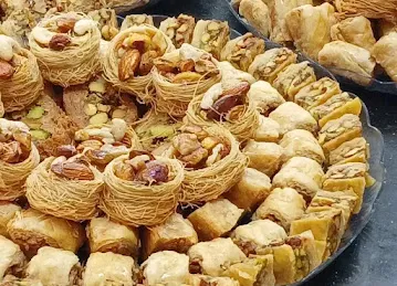 Halwyat Al Madlwka Al Shamia