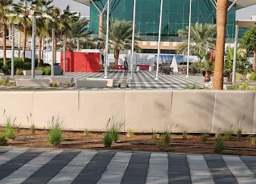 Hamdan Bin Mohammed St / Al Jimi Mall