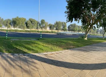 Hamdan Ibn Mohammed St 127 / Emirates Driving School