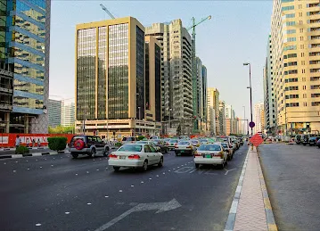 Hamdan St / Fatimah Bint Mubarak St