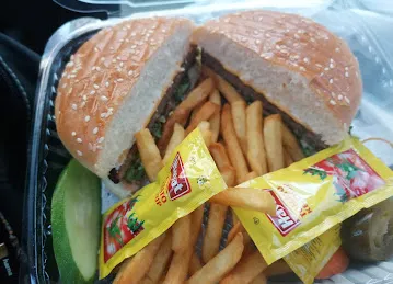 Happy Burger Cafeteria - M9