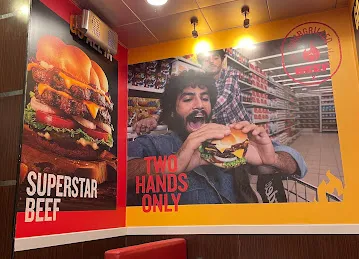 Hardees Khalifa Al-Ain
