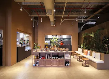 Harvest & Co - Warehouse Gym