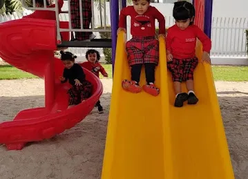 حضانة جامعة الشارقة