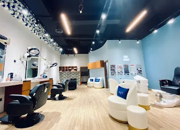 Head 2 Toe Salon