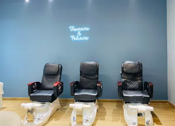 Head 2 Toe Salon
