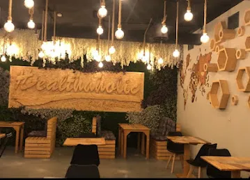 Healthaholic Cafe and Restaurant