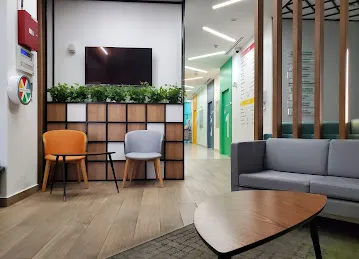 HealthHub Clinic and Pharmacy at Al Karama