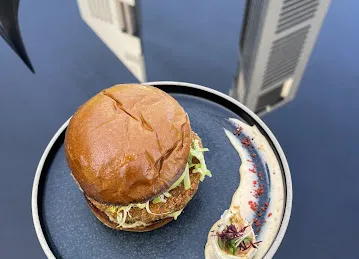 High Joint - Emirates Towers
