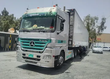 High way parking Ras Al khor by Rashid Rehman