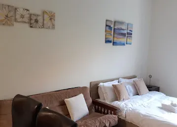 HOLIDAY HOME RESIDENCE PAYAPA