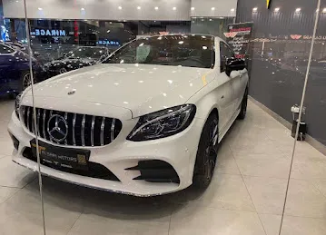 Hong Lv Deng Car Rental Dubai