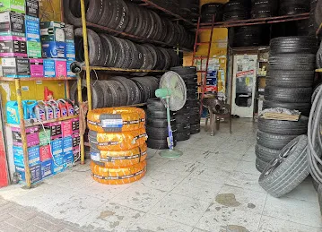 Hood Tyre Repairing هود لتصليح اطارات