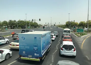 Hor Al Anz, Roundabout 1