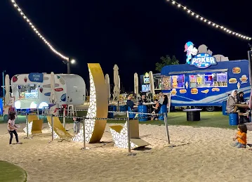 House of Pops, Kite Beach