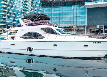 Hua Ren Yachts & Boats Rental LLC