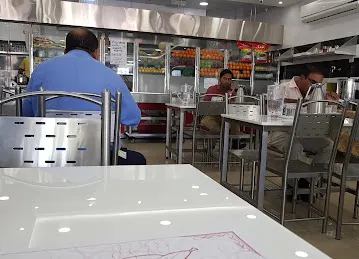 Hyde Park Restaurant & Cafeteria