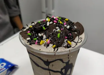 Ice Hut Cafe