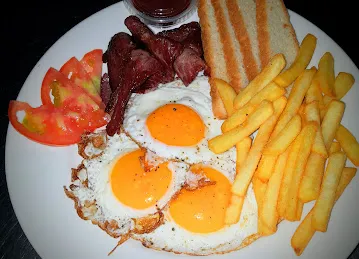 Il Lago Ristorante & Cafe Nastro Rosso