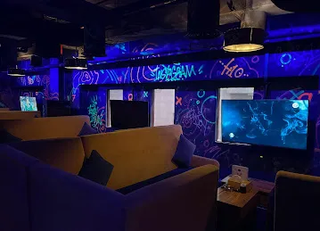 Instagram Cafe