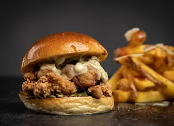 Izu Burger