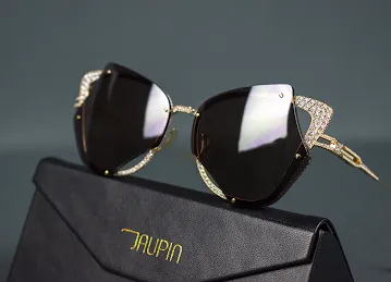 Jaupin bespoke eyewear