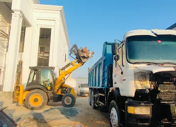 Jcb bomlodar mini excavator showal bobcat recovry service