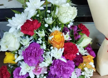 Jenny Flowers International LLC
