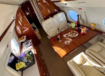Jet Luxe