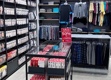 JOCKEY Store sahara center
