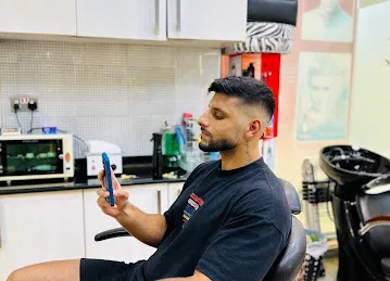 Joe and Moe Salon JBR Murjan