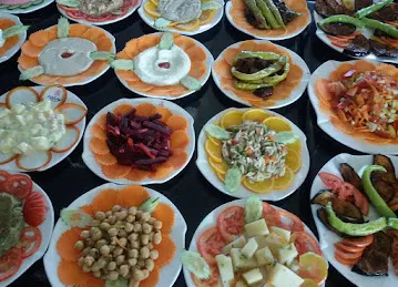 jordanian kitchen restaurant and just kunfa sweets