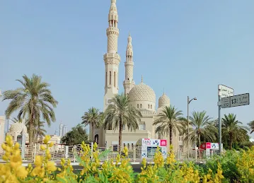 Jumeirah, Grand Masjid 1